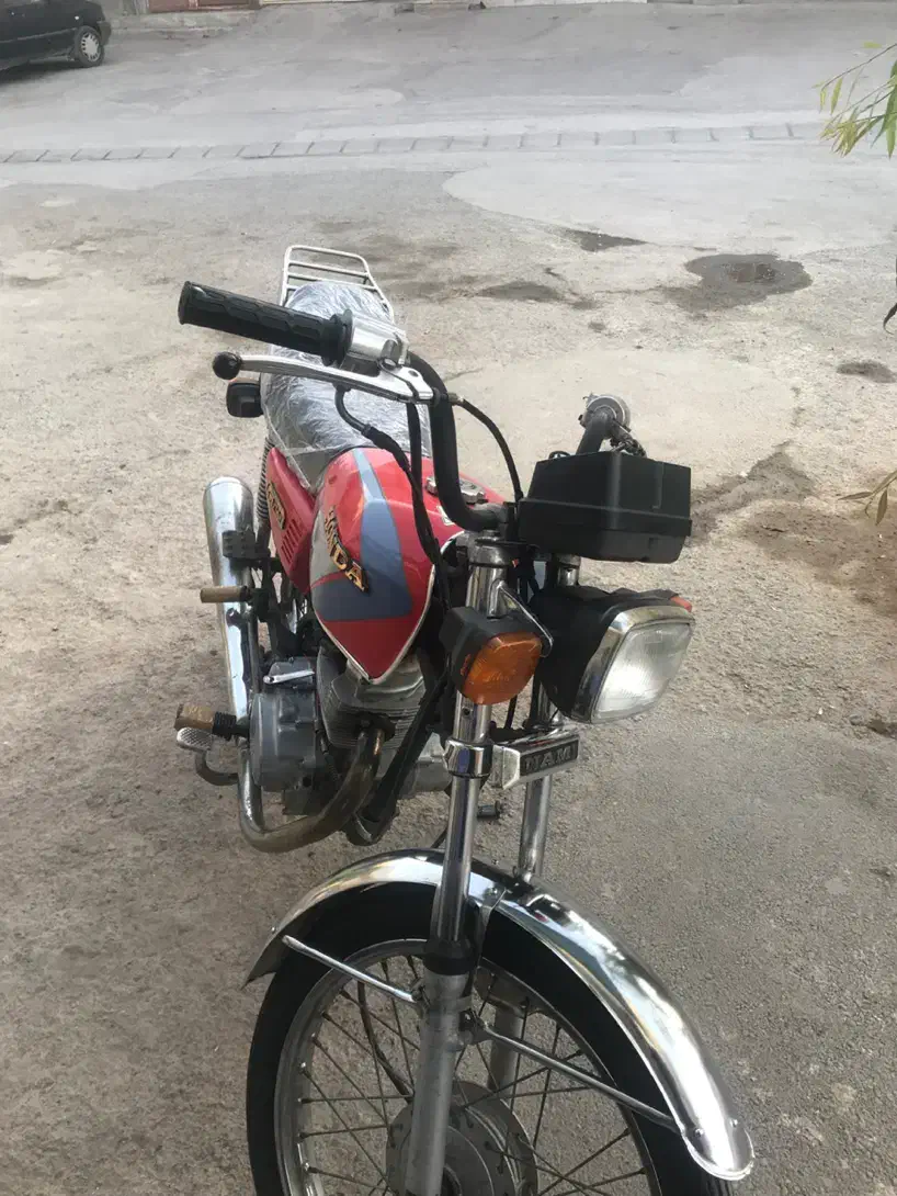 هیرمند مدل۸۸|موتورسیکلت|نیشابور, پنجراه|دیوار