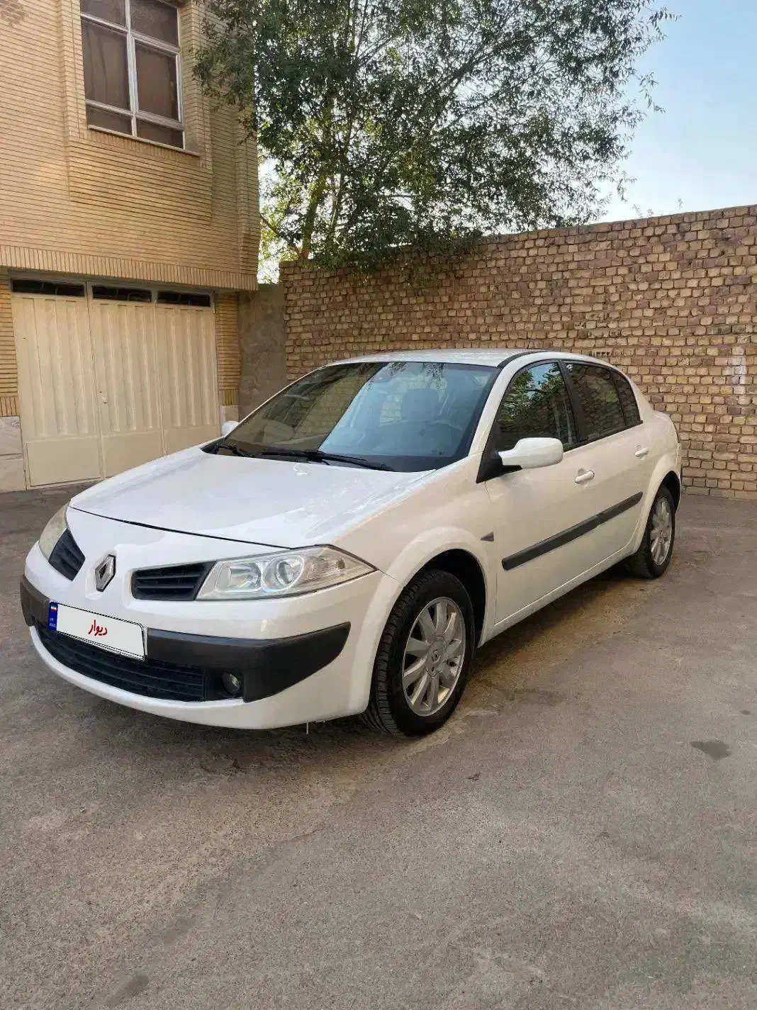 رنو مگان اتوماتیک 2000 مدل 1390|خودرو سواری و وانت|نجفآباد, شریعتی|دیوار