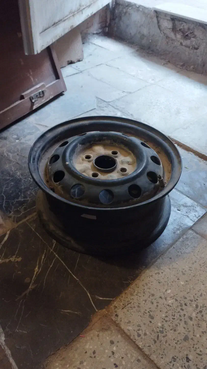 رینگ پرایدو لاستیک کفی خودرو|قطعات یدکی و لوازم جانبی|شاهینشهر, فردوسی|دیوار