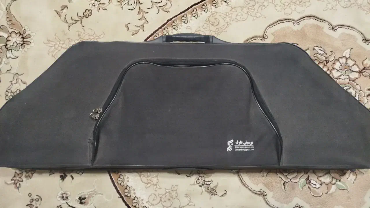 سنتور|سازهای سنتی|فردوس (خراسان), |دیوار