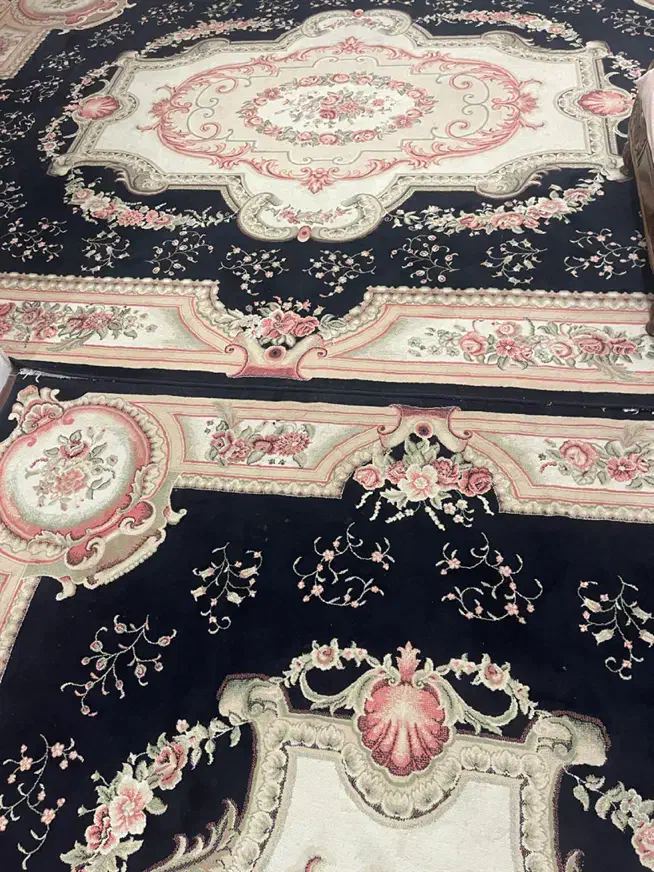 دوفرش ۱۲ متری که هردو از قسمت ریشه یکم پارگی داره|فرش|ماهدشت, |دیوار