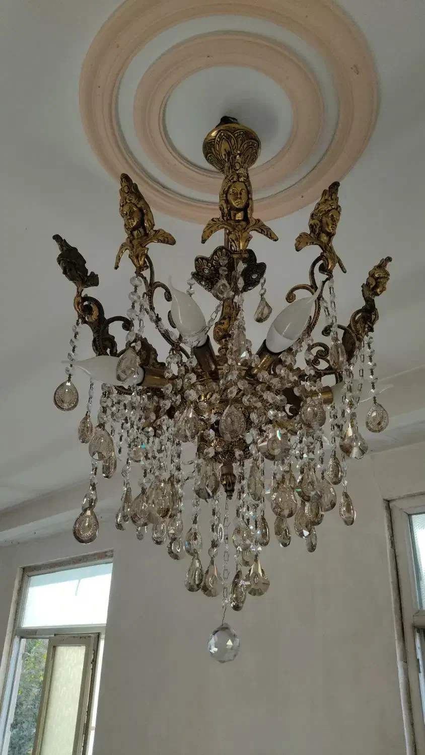 لوستر برنجی طرح فرشته ۹شاخه|لوستر و چراغ آویز|ری, شهادت|دیوار