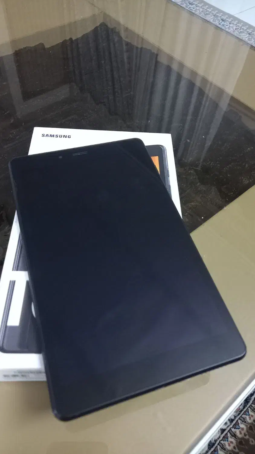 تبلت|تبلت|اصفهان, لاله|دیوار