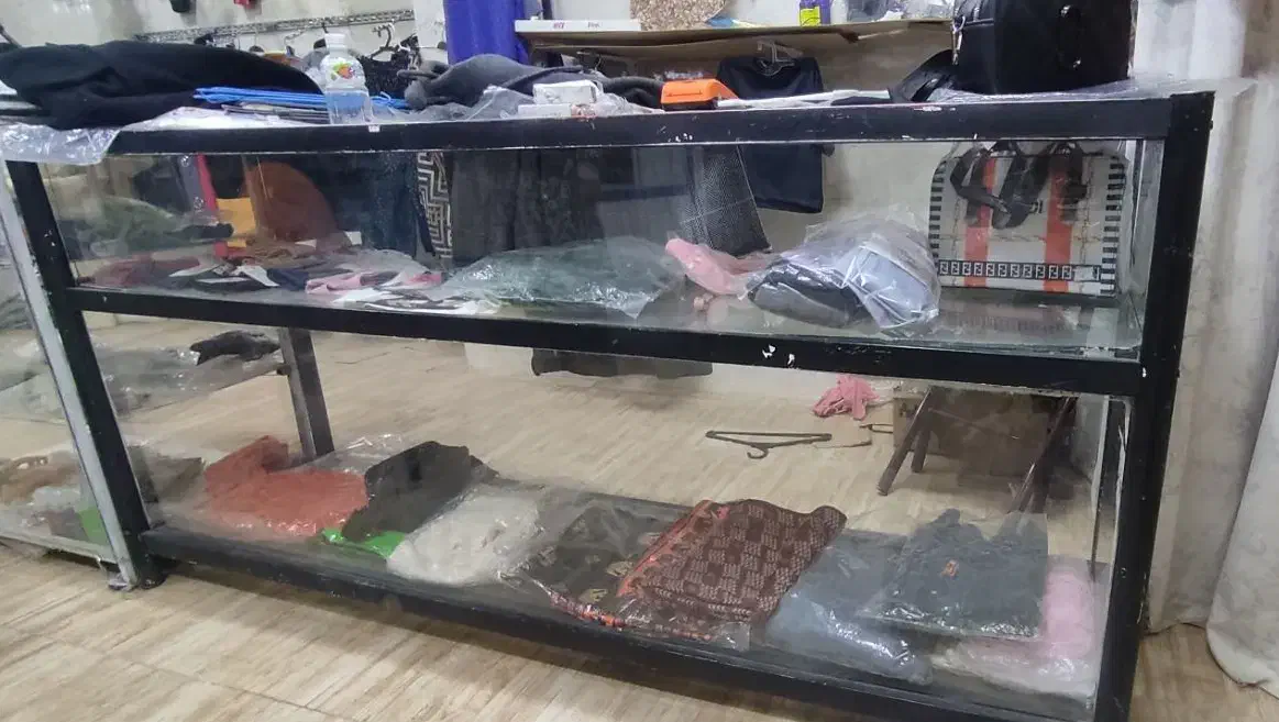 ویترین مغازه|فروشگاه و مغازه|بوئین زهرا, |دیوار