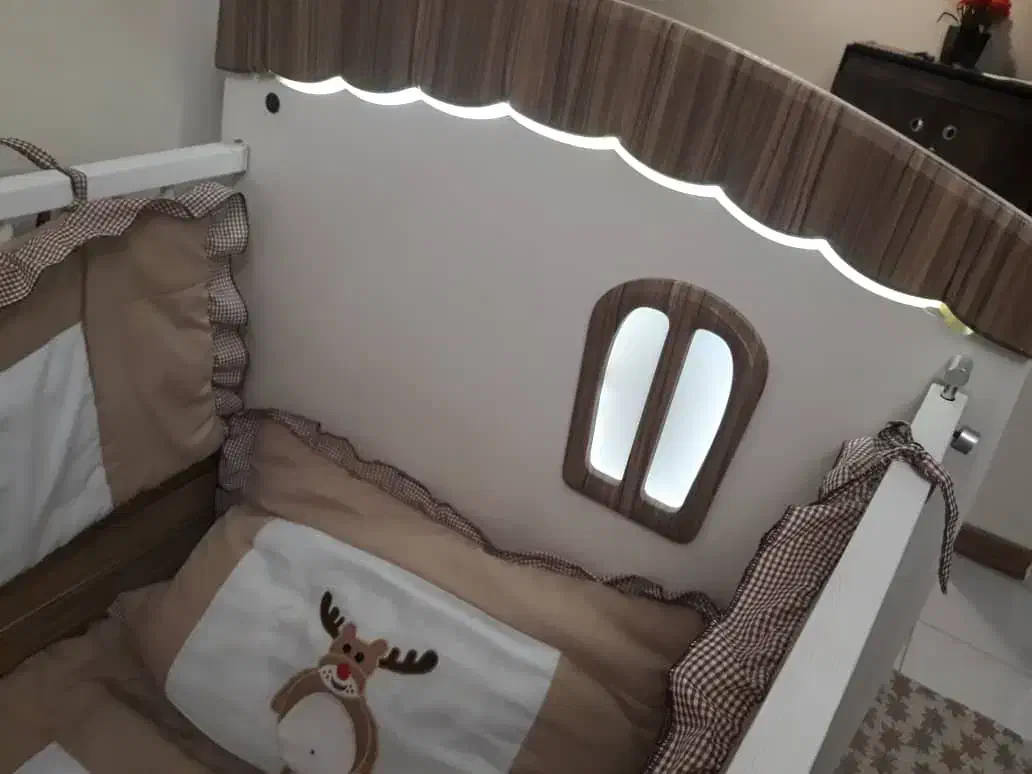تخت کودک دومنظوره نوزاد تا نوجوان|تخت و صندلی بچه|کرج, شهرک فهمیده|دیوار