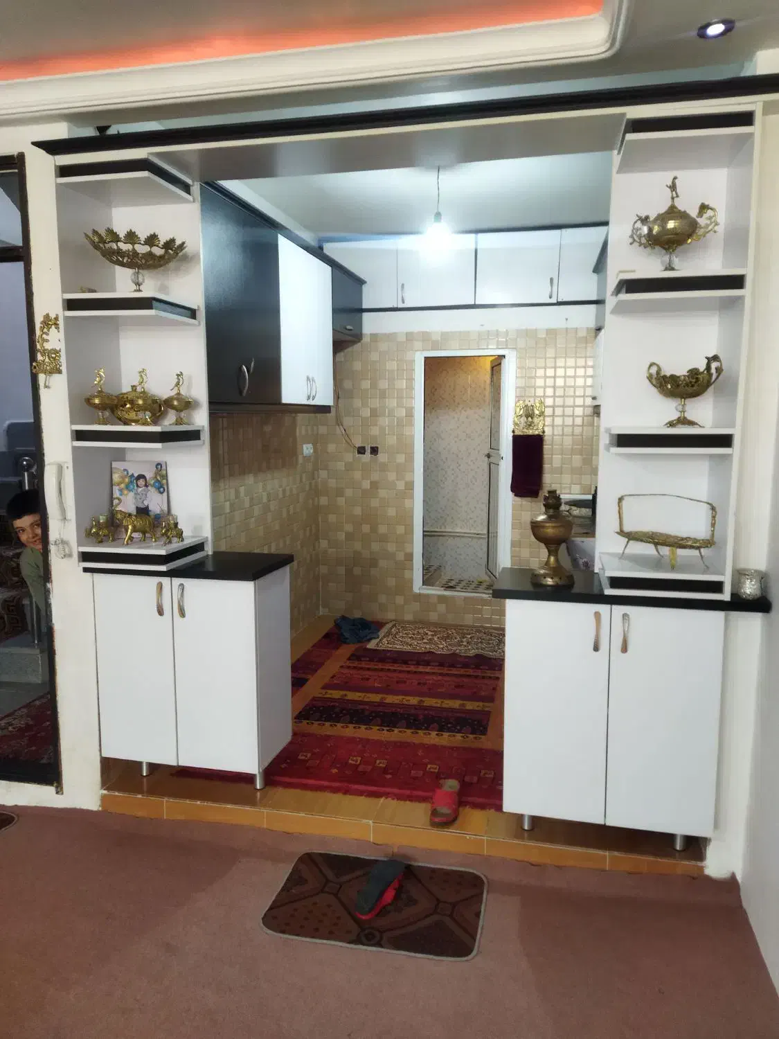 اپارتمان سه طبقه60م دارای 40متر مغازه عباسی فخرنیا|فروش آپارتمان|تبریز, |دیوار