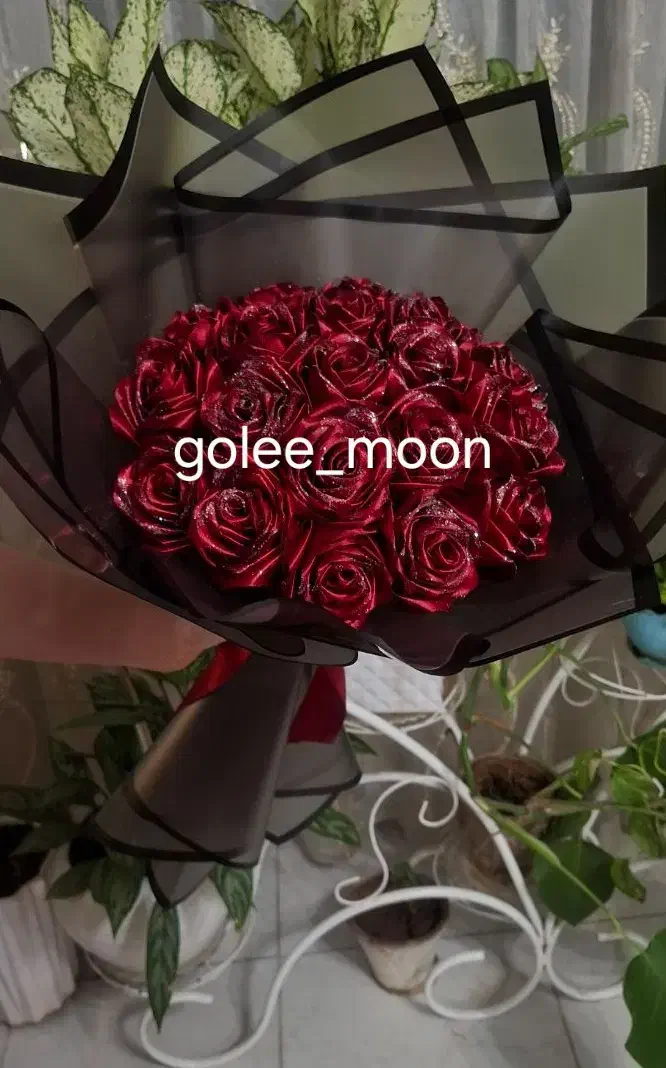 باکس گل رز روبانی .روز زن.مادرتولد.یلدا. خاستگاری|گل مصنوعی|تبریز, |دیوار