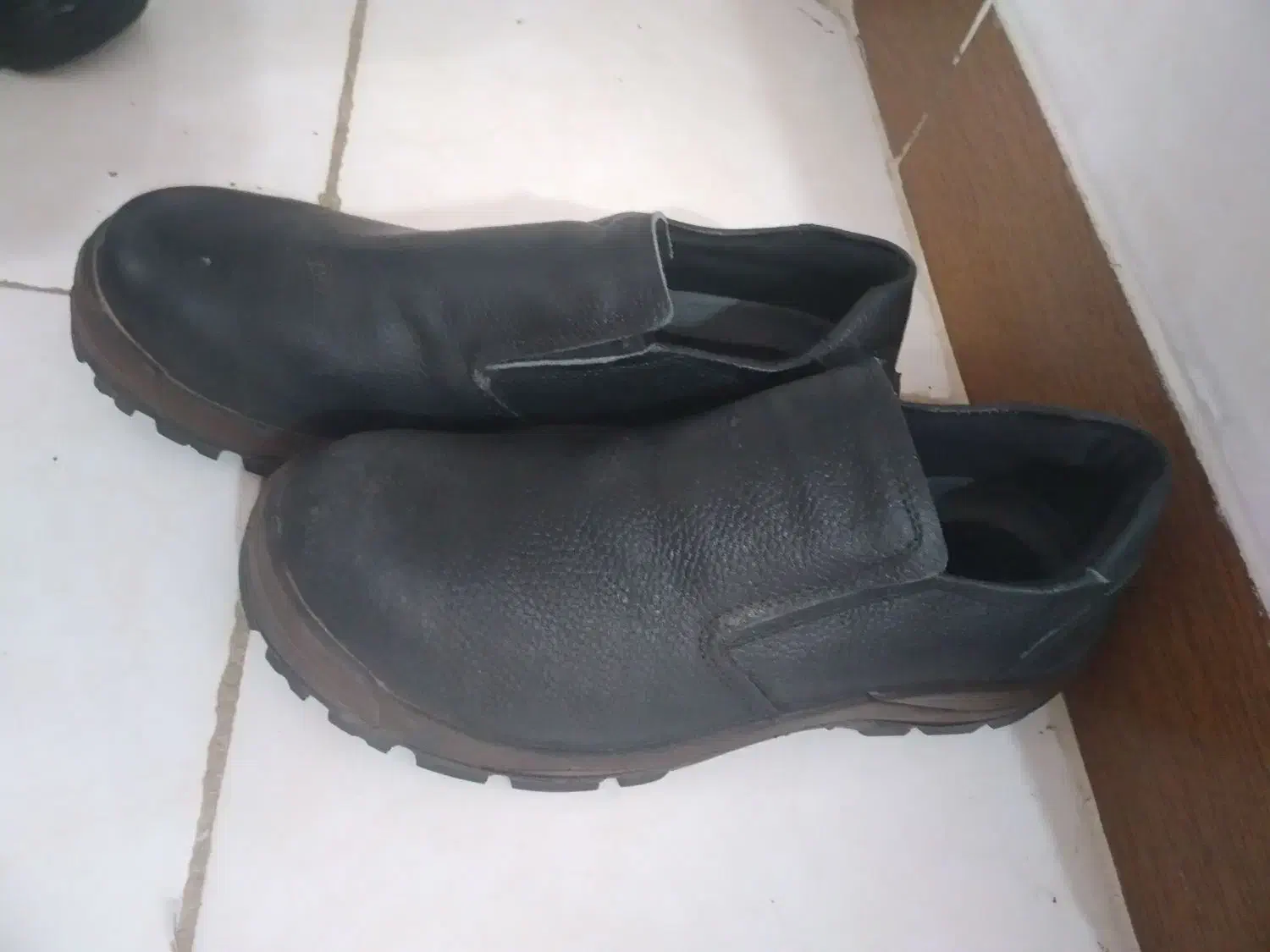 کفش کار و سر هوا برش|کیف، کفش، کمربند|کرمان, |دیوار