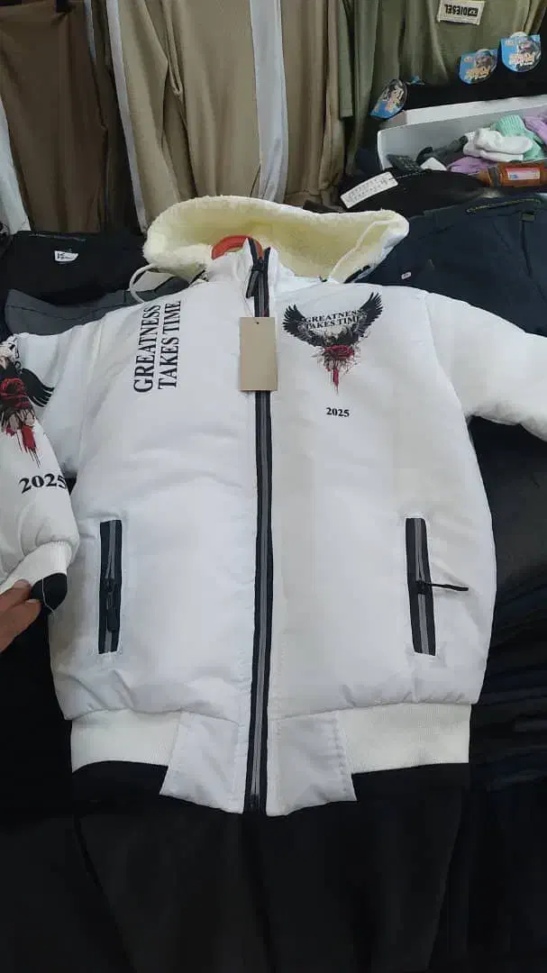 کاپشن|لباس|ماکو, |دیوار