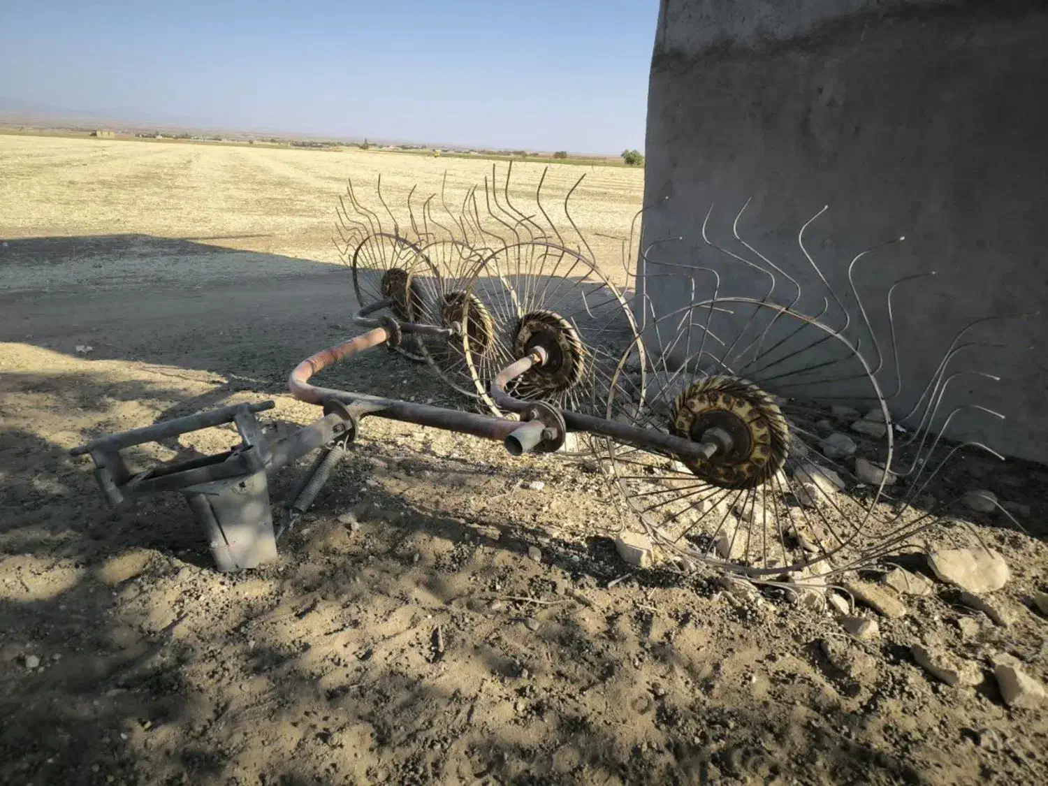 تراکتور رومانی،پرس بیلر،موور یونجه چین،ریک|خودرو سنگین|خنجین, |دیوار