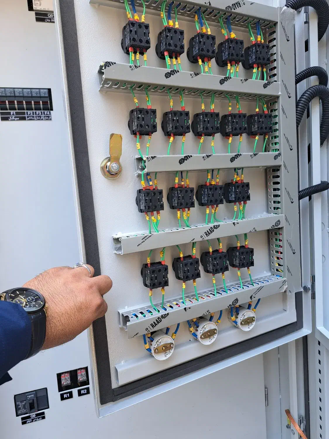 برقکاری حرفهای برای ساختمان و مجموعه صنعتی شما|خدمات پیشه و مهارت|تهران, نارمک|دیوار