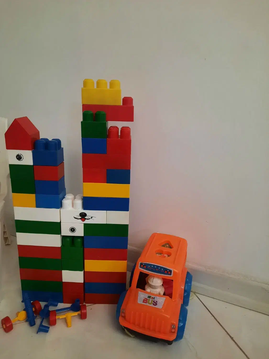 اسباب بازی|اسباب‌بازی بچه|زاهدان, |دیوار