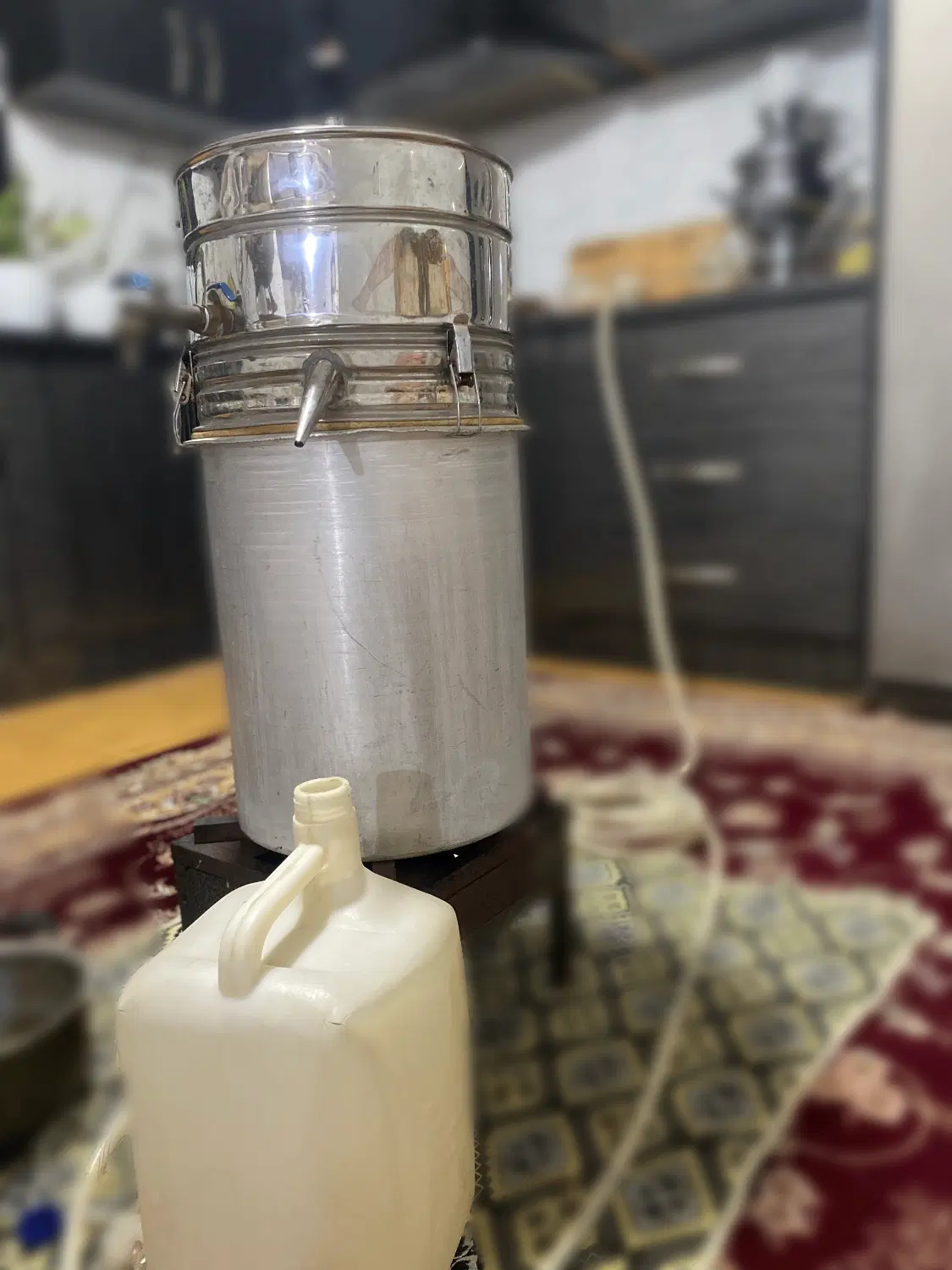 عرق بهار|خوردنی و آشامیدنی|کوهیخیل, |دیوار