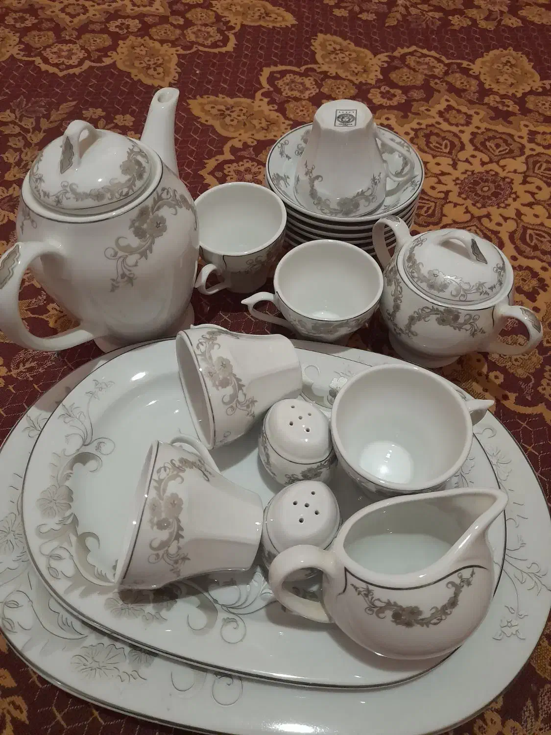 سرویس 6نفره کامل|ظروف سرو و پذیرایی|زابل, |دیوار