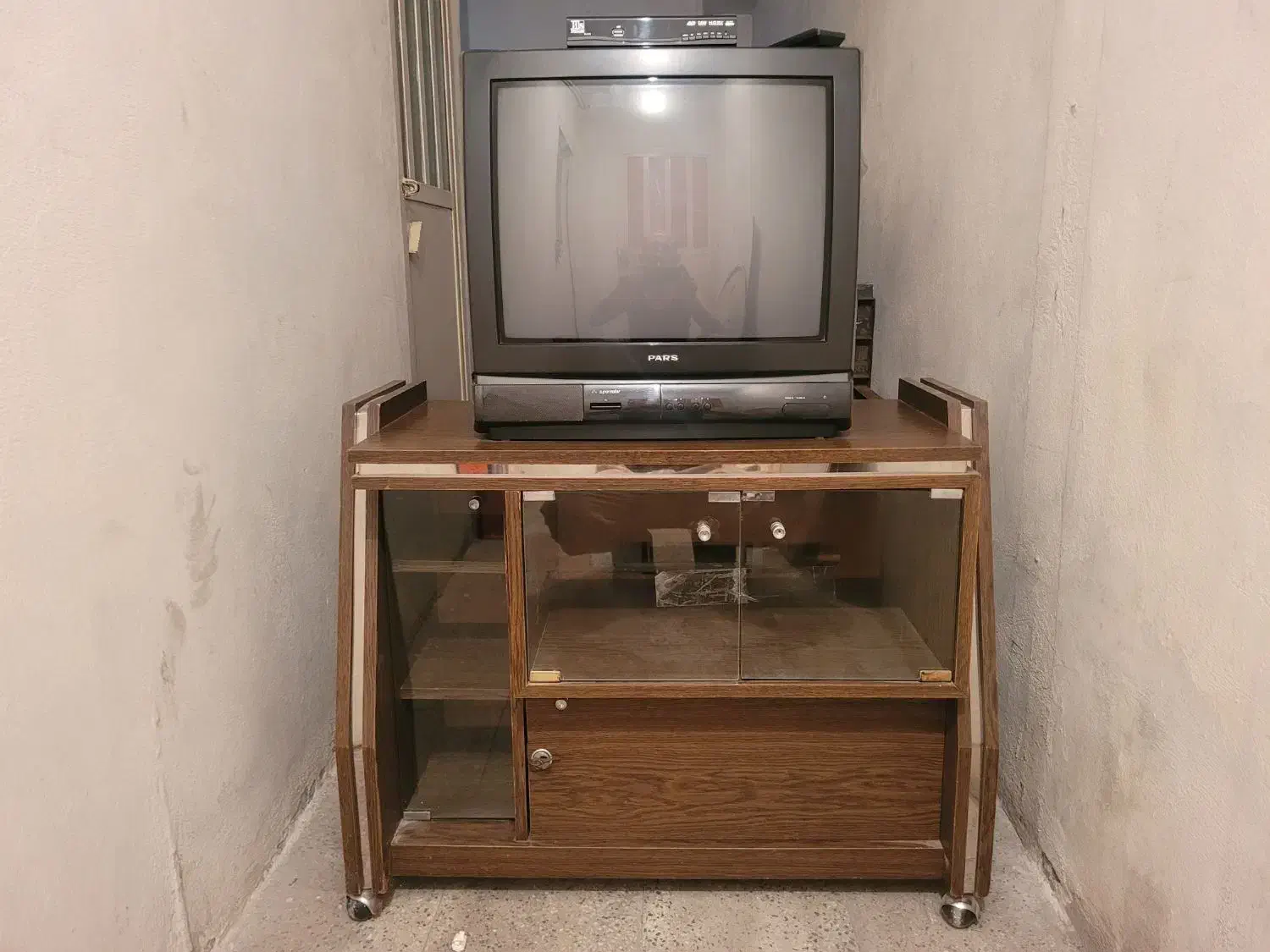 تلویزیون21اینچ پارس بالوازم|تلویزیون و پروژکتور|تهران, سلسبیل جنوبی|دیوار