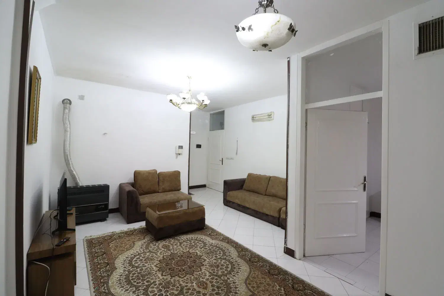 واحد مبله مناسب زوج|اجارهٔ کوتاه‌مدت آپارتمان و سوئیت|شیراز, دینکان|دیوار