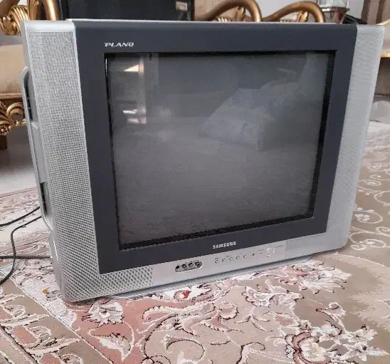 تلویزیون رنگی|تلویزیون و پروژکتور|تربتحیدریه, طالقانی|دیوار