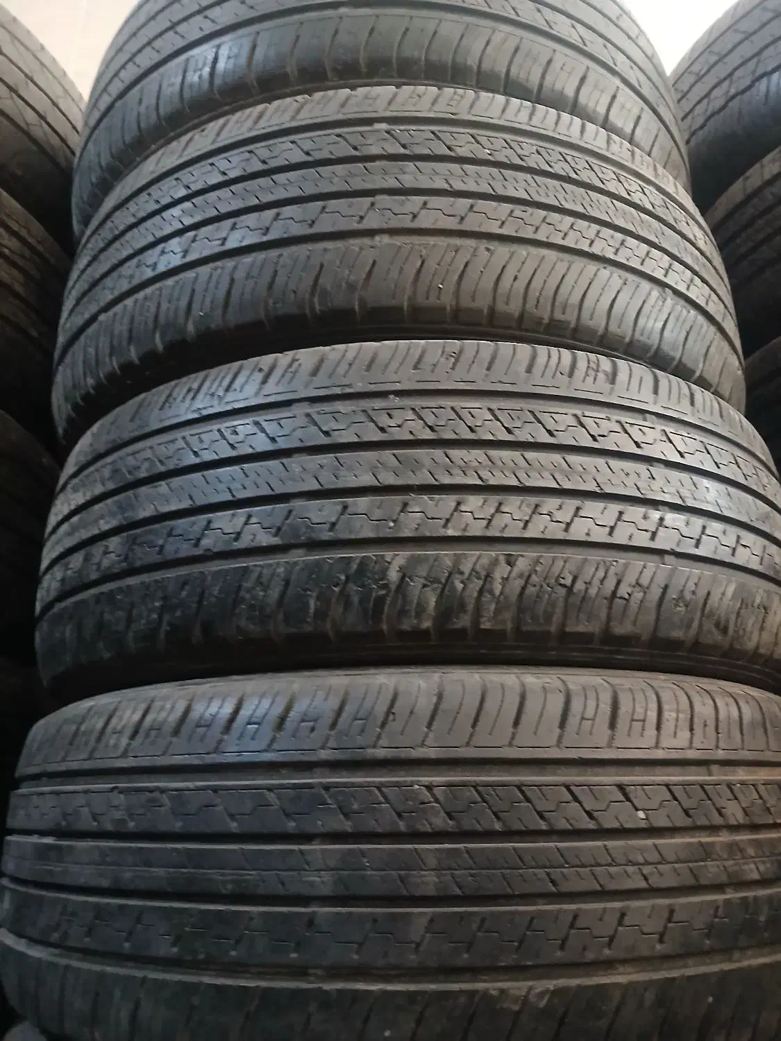 لاستیک ۲۳۵/۵۵/۱۸ دنلوپ ۸۰درصد|قطعات یدکی و لوازم جانبی|فردیس, فردیس|دیوار