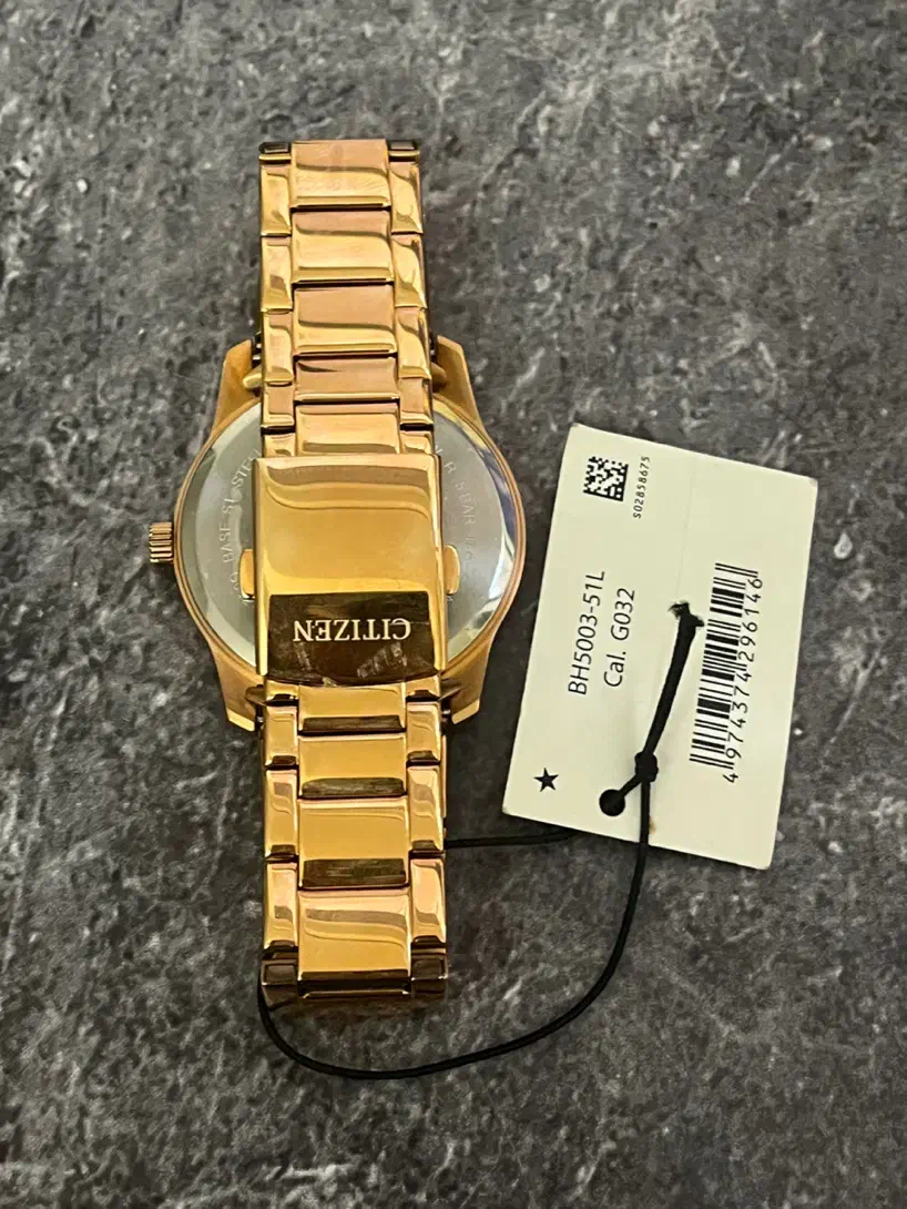 ساعت مچی|ساعت|تهران, دبستان|دیوار