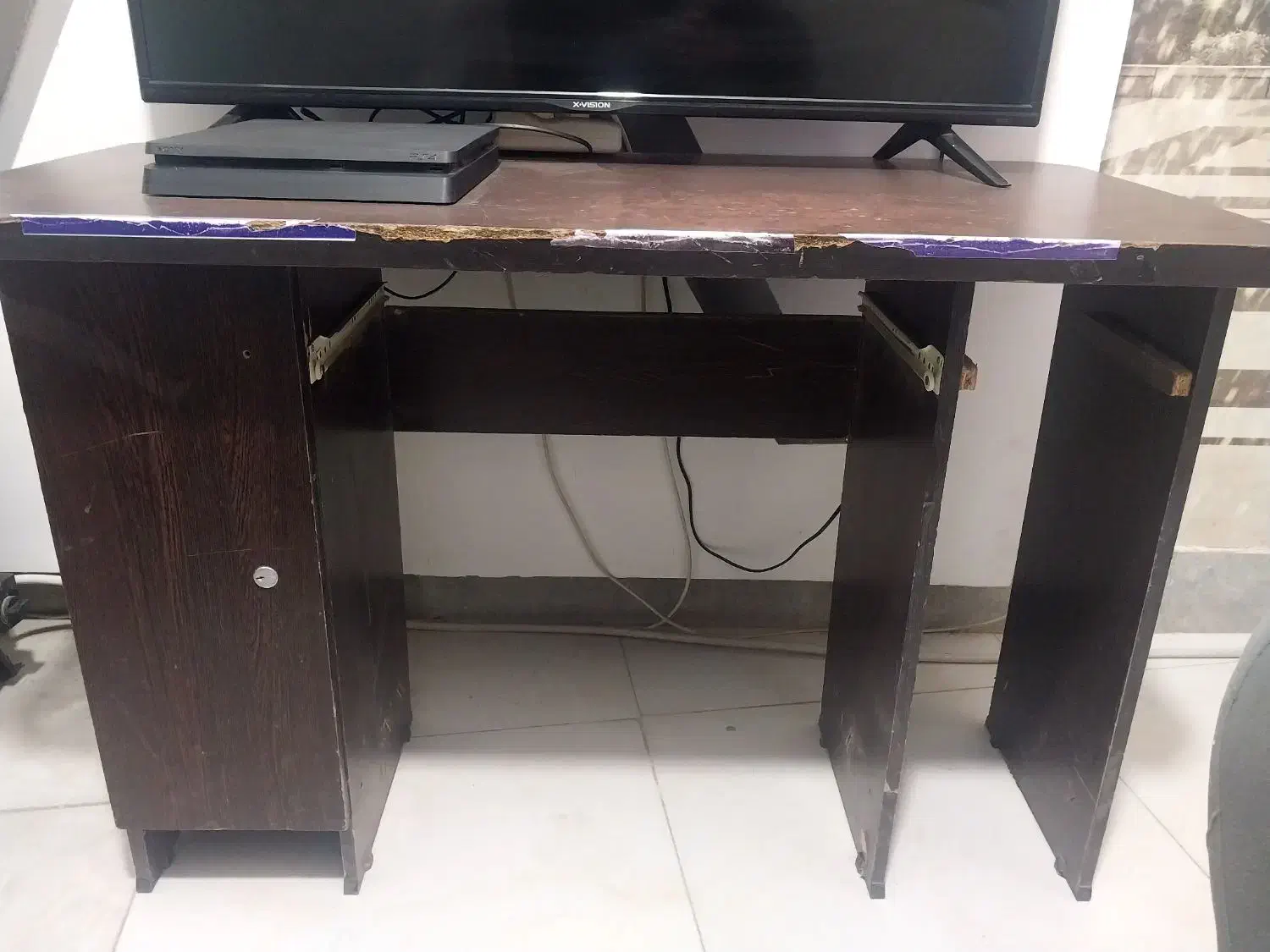 میز تحریر|میز تحریر و کامپیوتر|تربت جام, والفجر|دیوار