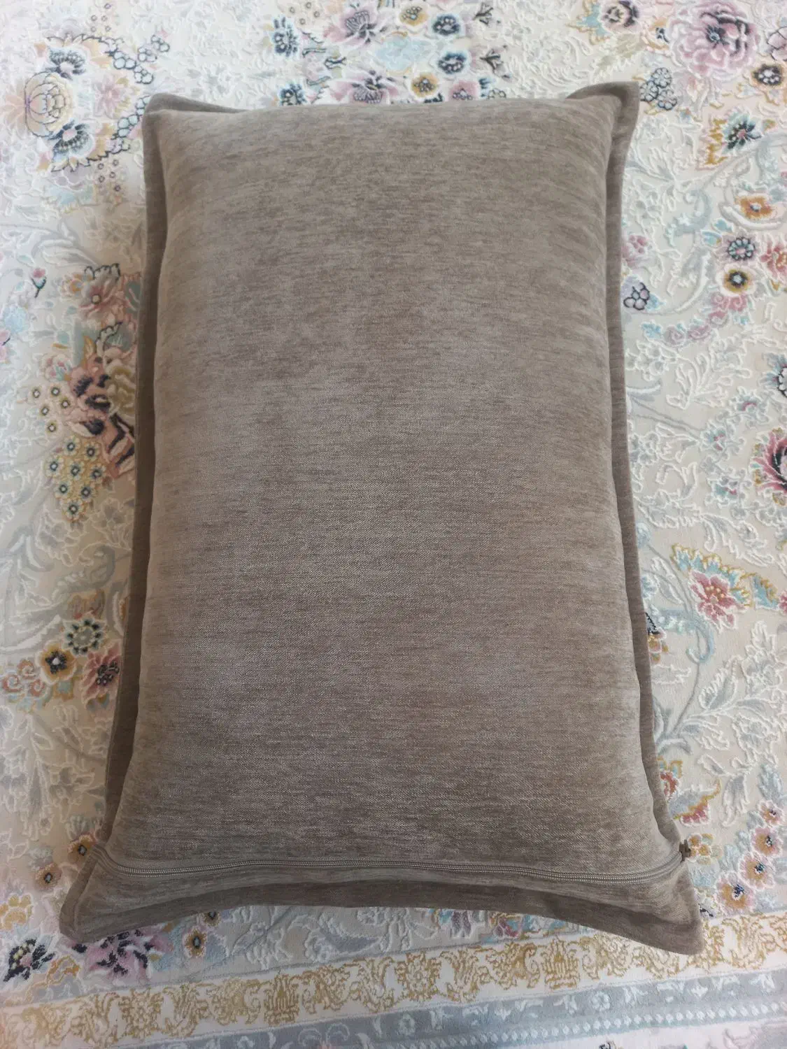 روبالشتی مخمل|رختخواب، بالش، پتو|بجنورد, |دیوار