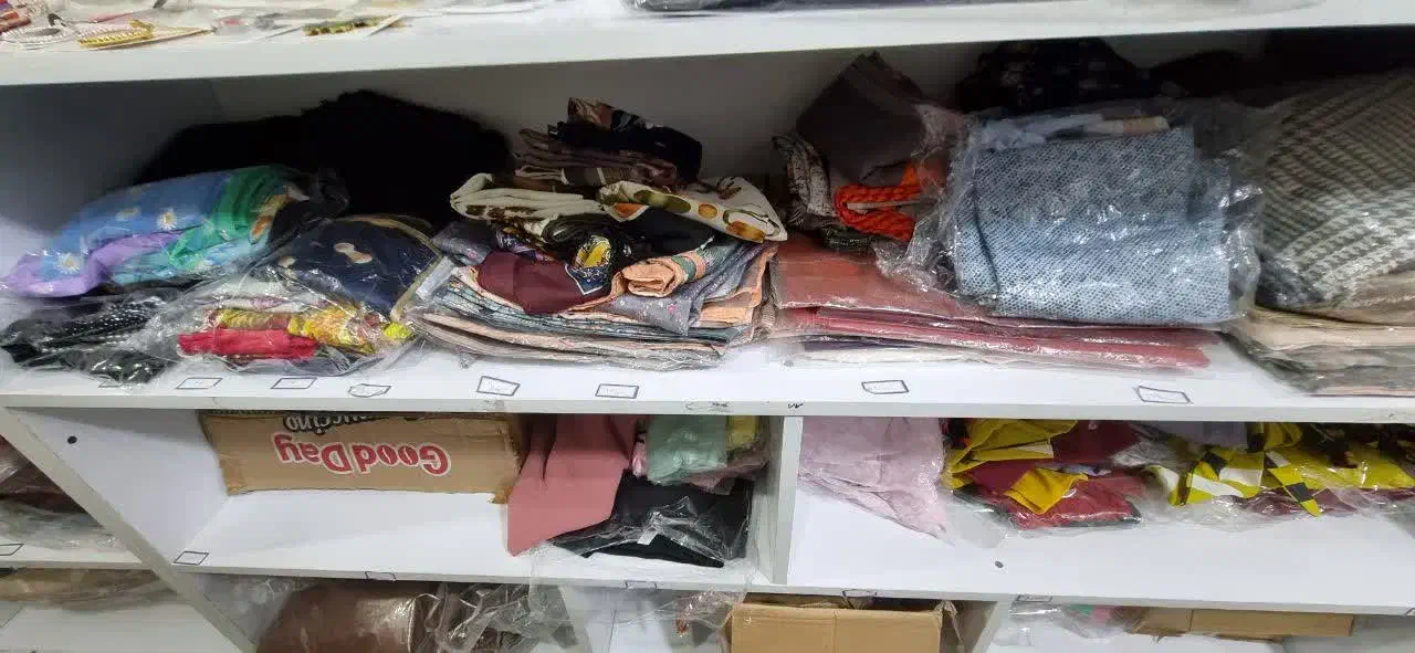 فروش عمده دکور و پوشاک|فروشگاه و مغازه|سربیشه, |دیوار