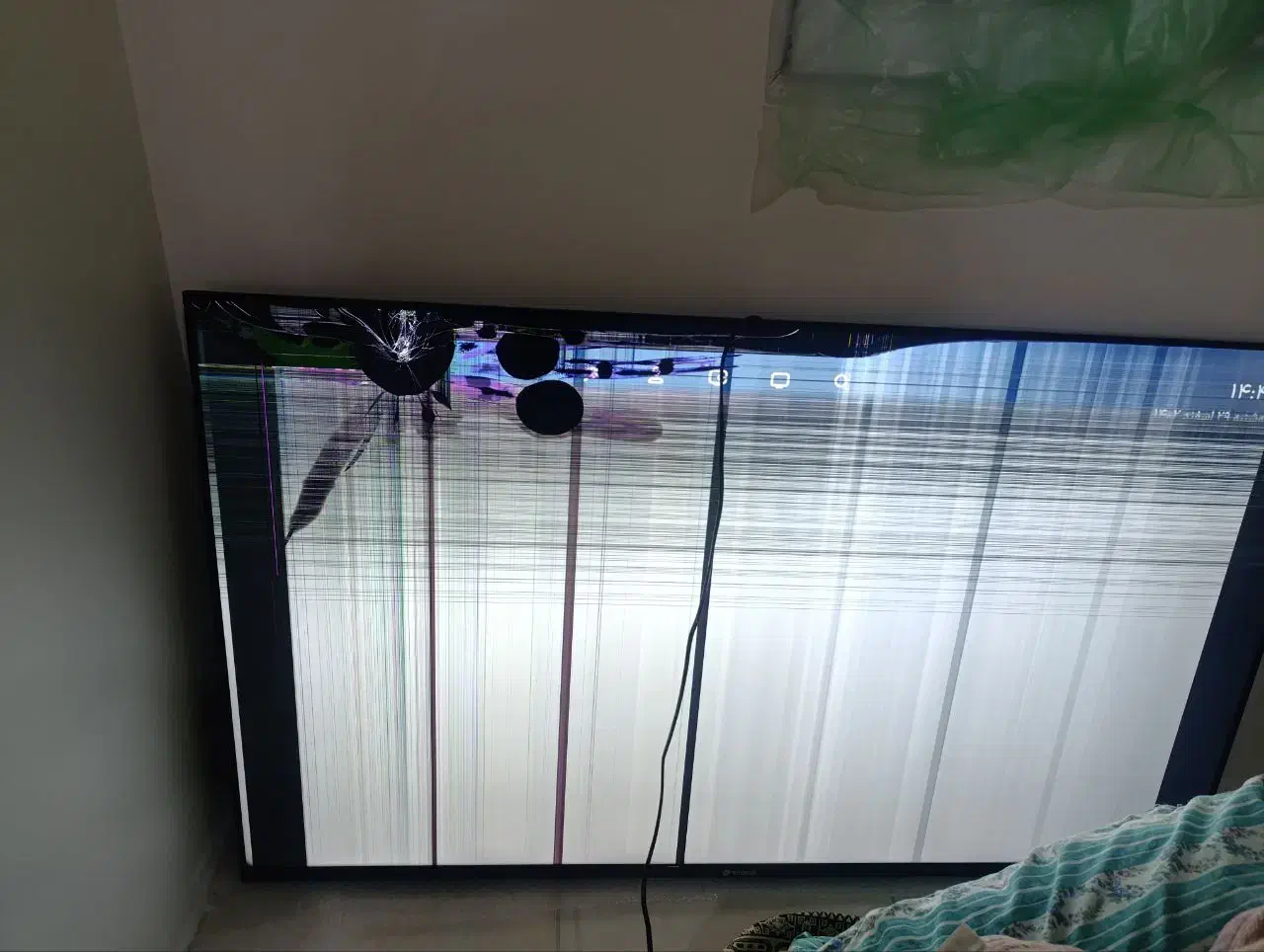 پنل شکسته|تلویزیون و پروژکتور|پاکدشت, پاکدشت (مامازند)|دیوار