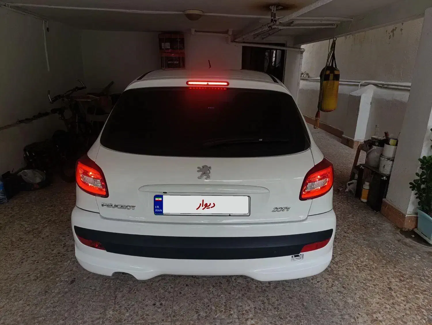 ۲۰۷ اتومات ۶ دنده سقف فلز  ۱۴۰۲ بیرنگ|خودرو سواری و وانت|تنکابن, |دیوار