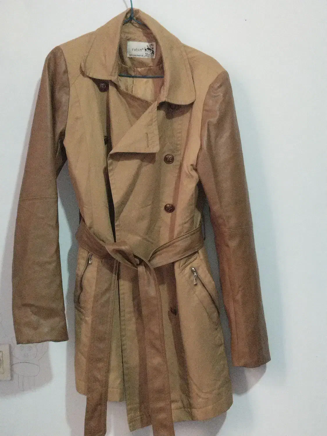 لباس|لباس|بیرجند, |دیوار