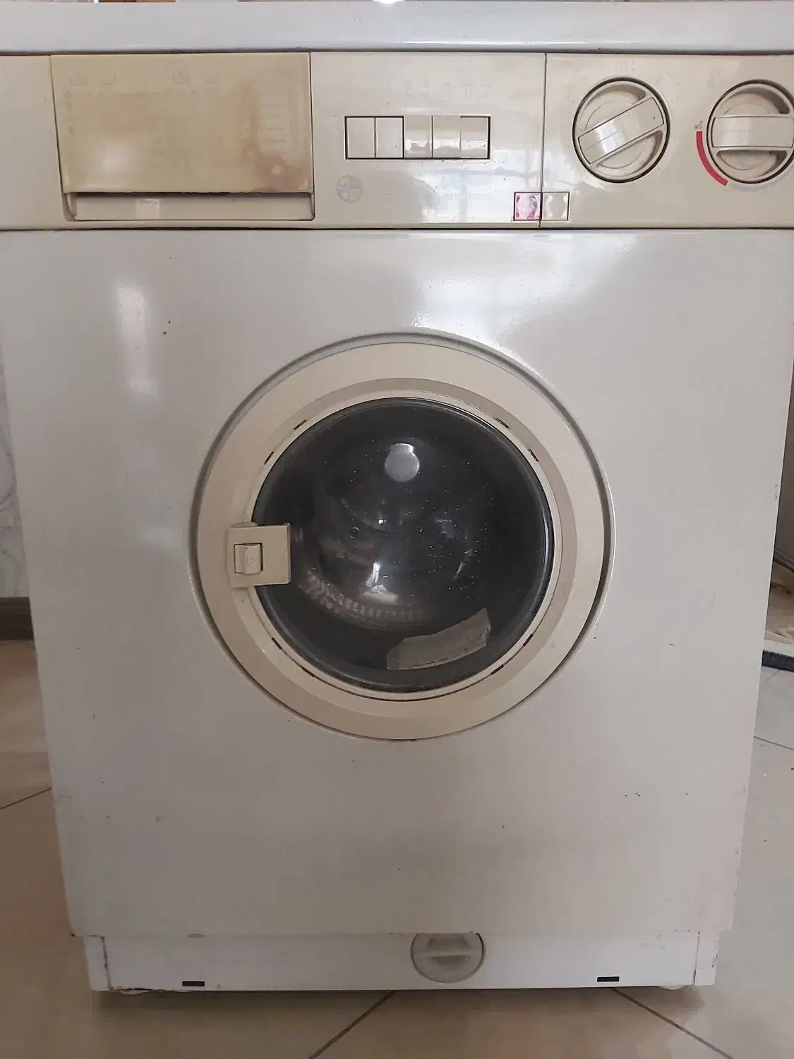 ماشین لباسشویی ازمایش ۵ کیلویی|ماشین لباسشویی و خشک‌کن لباس|اصفهان, باغ زرشک|دیوار