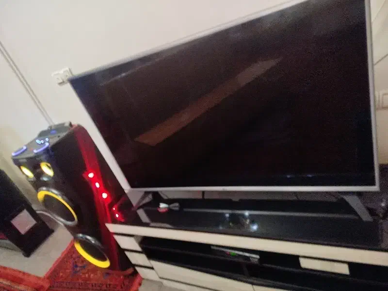 تلویزیون ال جی 49اینچ|تلویزیون و پروژکتور|زنجان, |دیوار