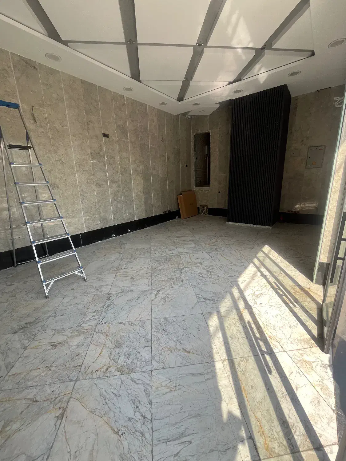 رهن تجاری خیابان اصلی|اجارهٔ مغازه و غرفه|ری, اقدسیه|دیوار