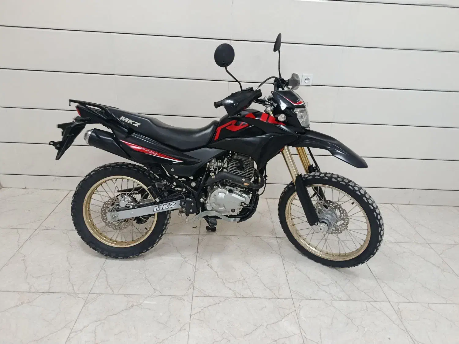 250خشک mkz|موتورسیکلت|ایلام, |دیوار