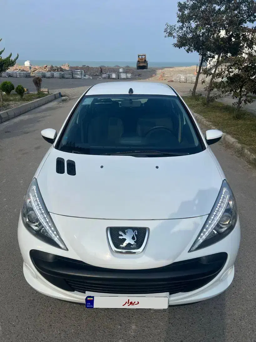 ۲۰۷ مدل ۹۶ بیرنگ|خودرو سواری و وانت|تنکابن, |دیوار