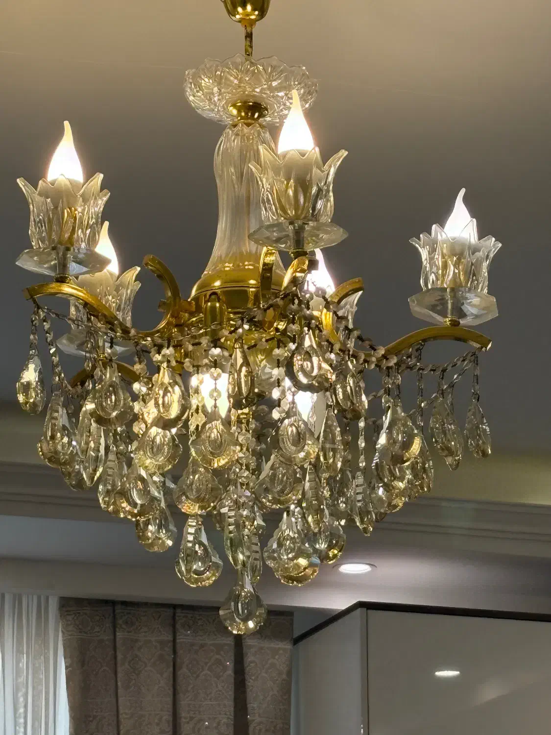 لوستر|لوستر و چراغ آویز|ری, دیلمان|دیوار