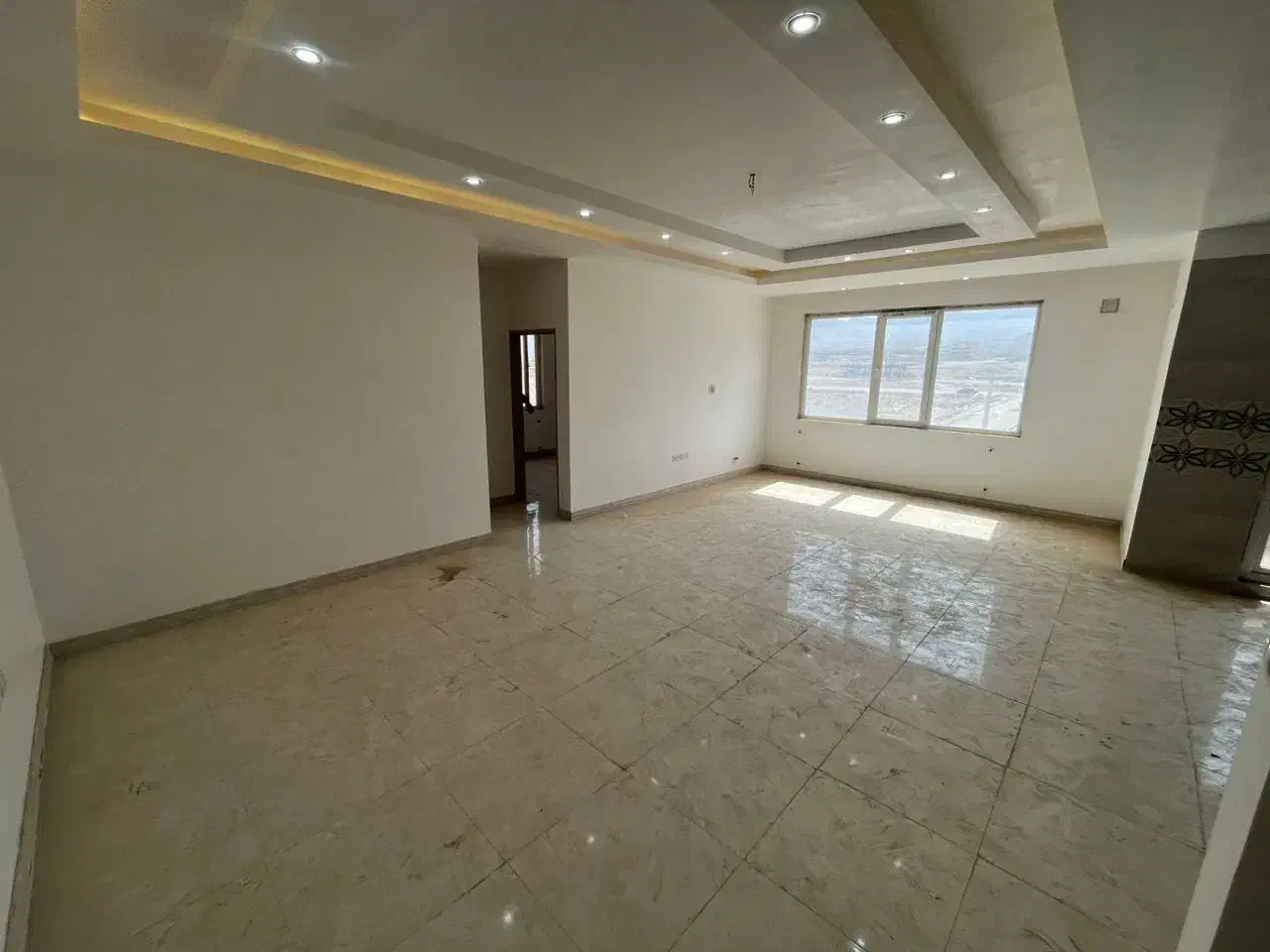 اجاره ایی واقع در 110هکتاری|اجارهٔ آپارتمان|اشتهارد, |دیوار