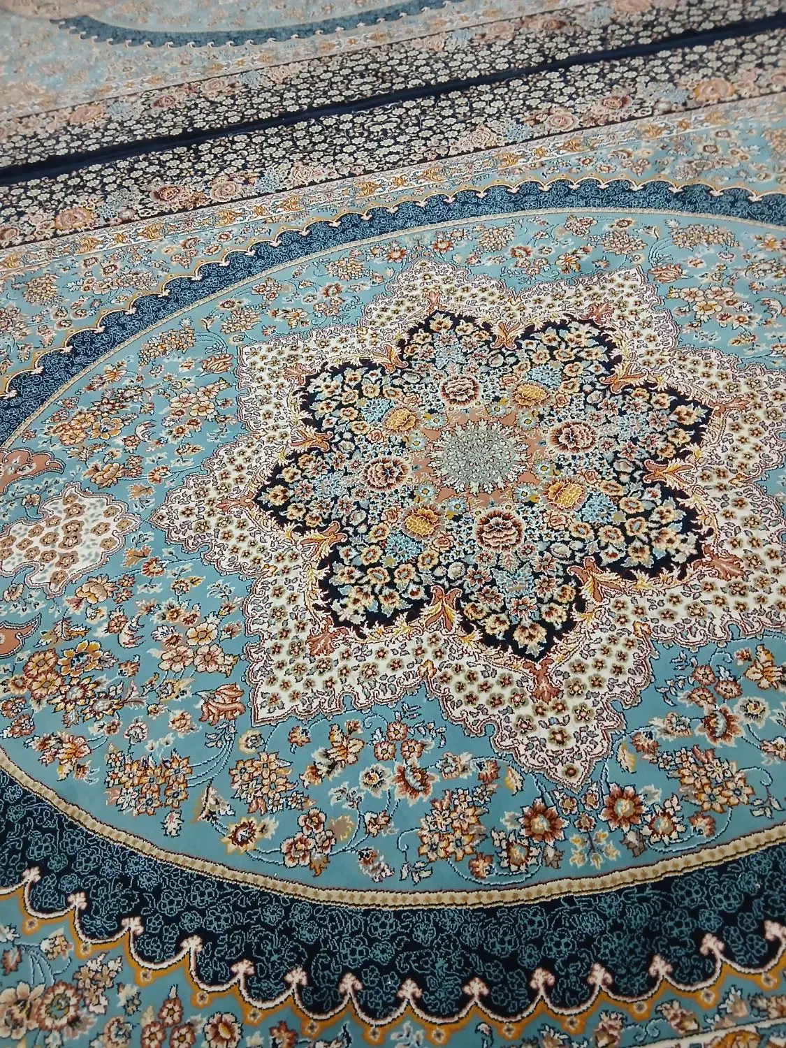 فرش|فرش|لاهیجان, شهرک جانبازان|دیوار