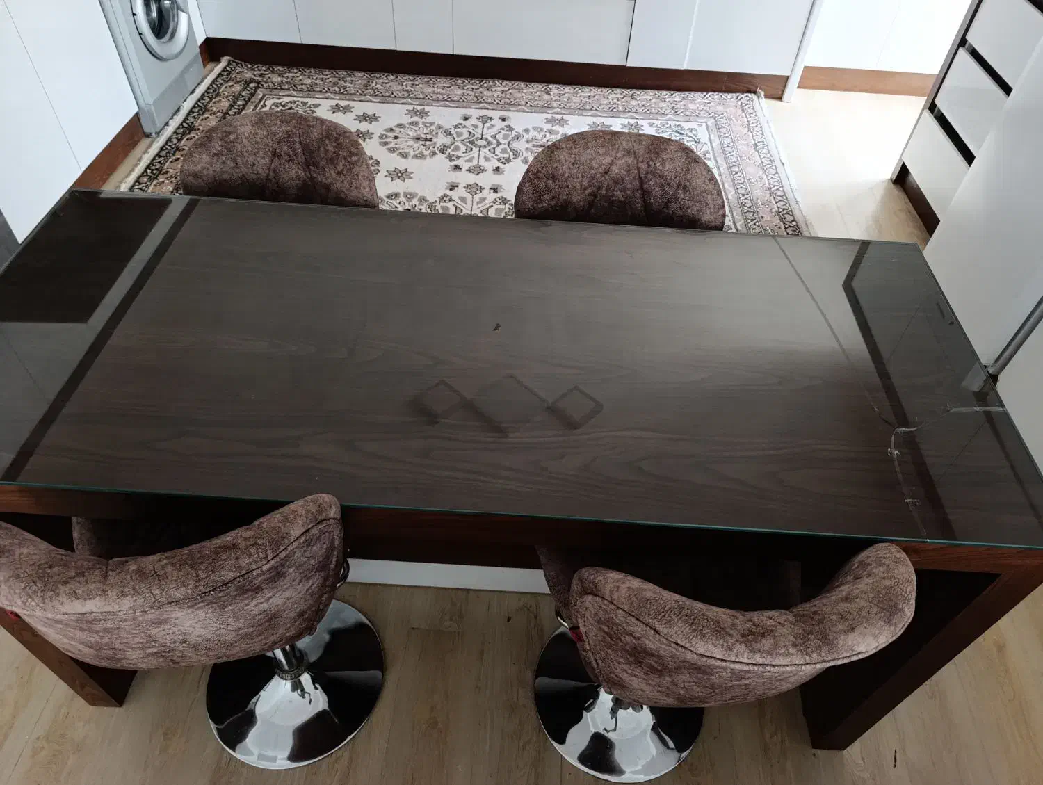 شیشه ی میز فروشی|میز و صندلی غذاخوری|طبس, |دیوار