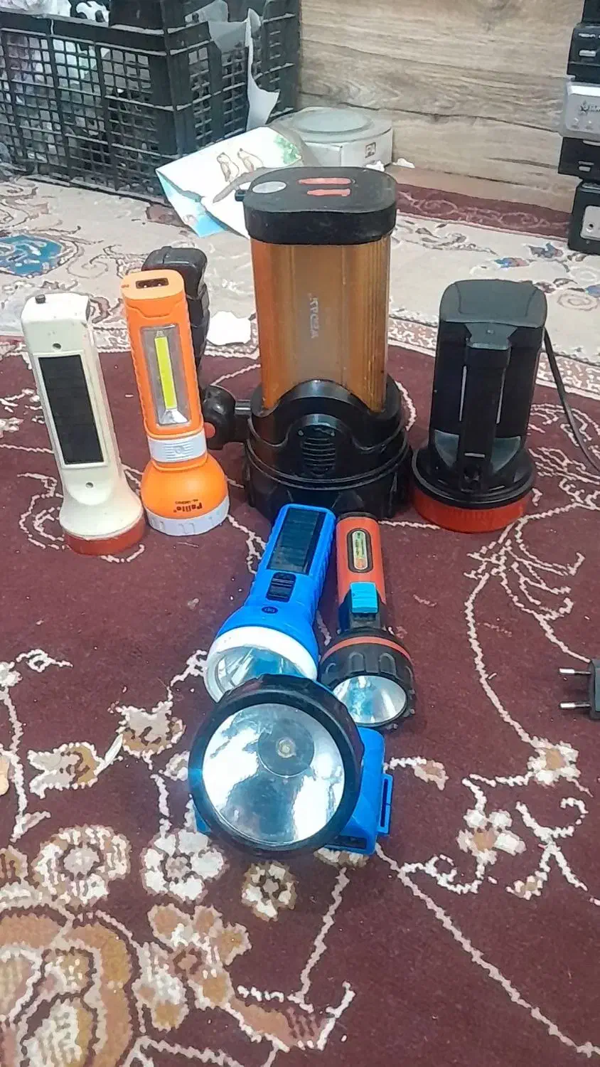 چراغ های شارژی سالم و درحد نو|لامپ و چراغ|میناب, |دیوار