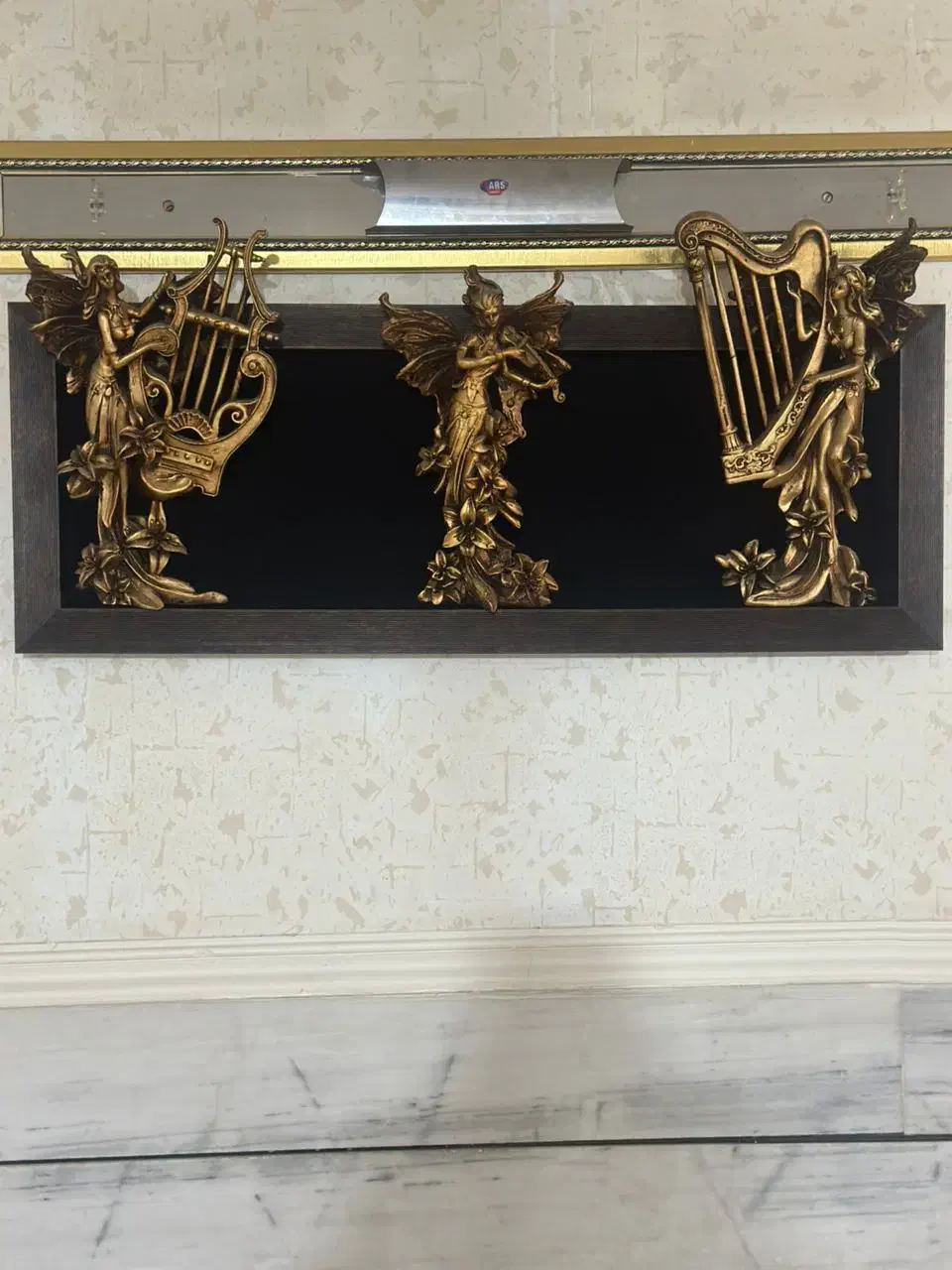 تعدادی لوازم تزیینی|صنایع دستی و سایر لوازم تزئینی|اراک, |دیوار