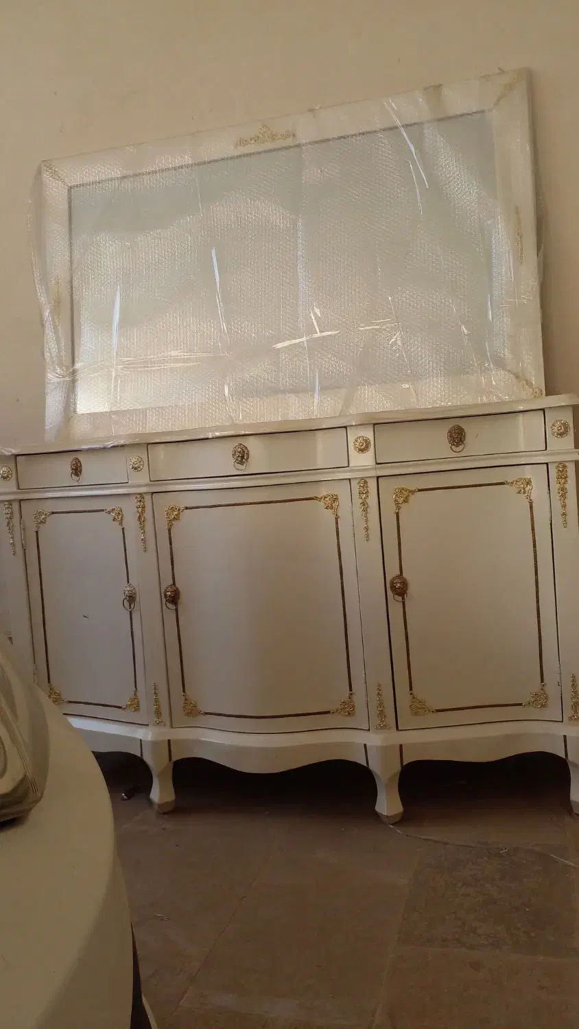 اینه کنسول سلطنتی نونو|بوفه، ویترین، کنسول|زاهدان, |دیوار