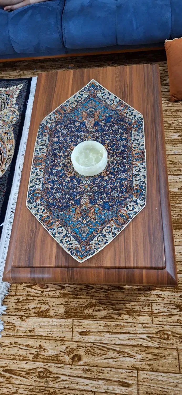 مبلمان چستر|مبلمان خانگی و میز عسلی|شاهین‌شهر, سعدی جنوبی|دیوار