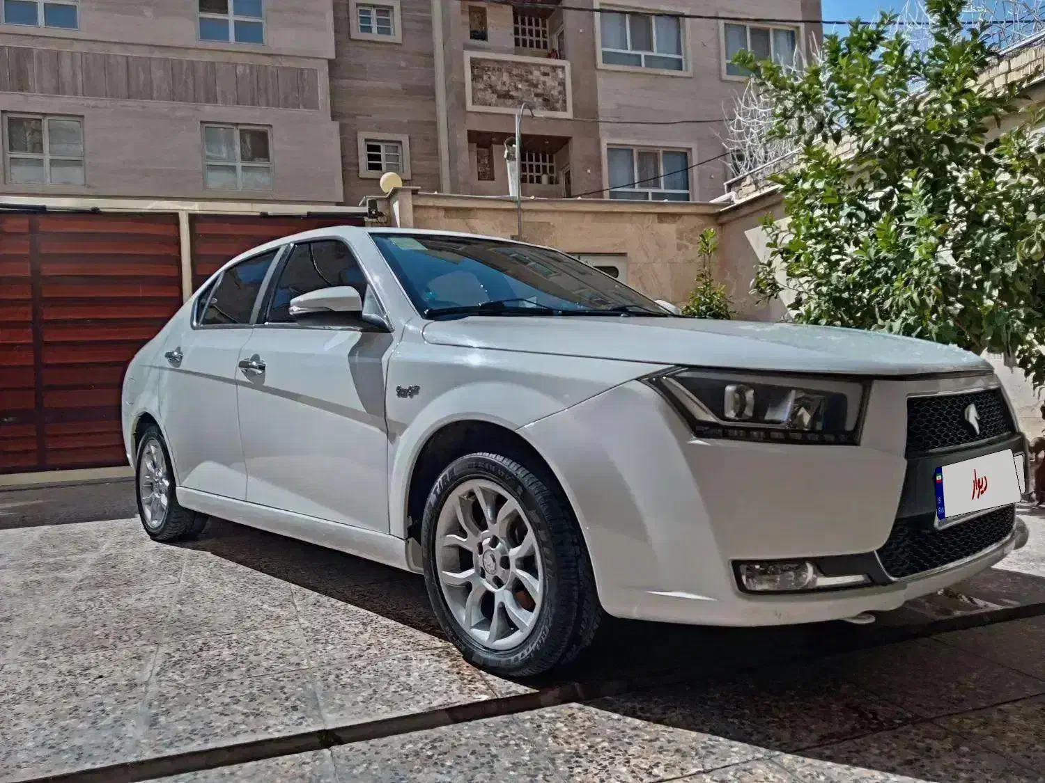 دنا پلاس اتومات توربو تمام فابریک بدون نقطه|خودرو سواری و وانت|شیراز, شهرک کوثر|دیوار