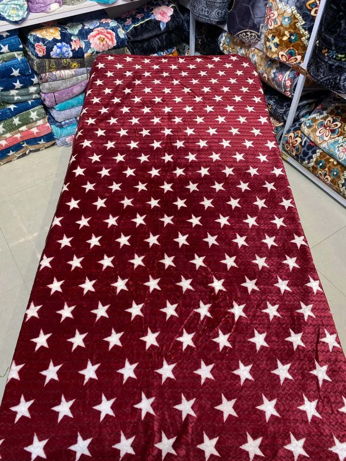 پتوی مسافرتی ستاره|رختخواب، بالش، پتو|مشهد, چهنو|دیوار