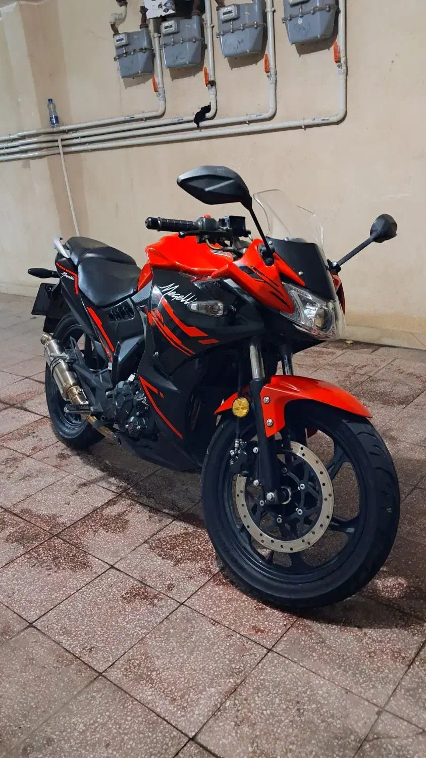 مگلی 200|موتورسیکلت|همدان, |دیوار