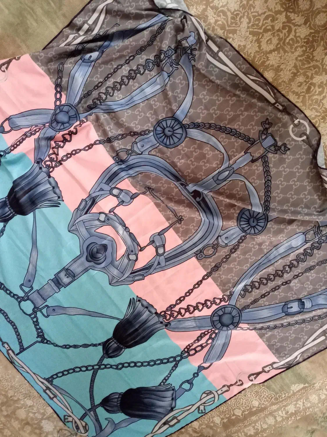 مانتووشال وروسری  شومیزمعاوضه|لباس|مشهد, شهرک امام هادی (شهرک غرب)|دیوار