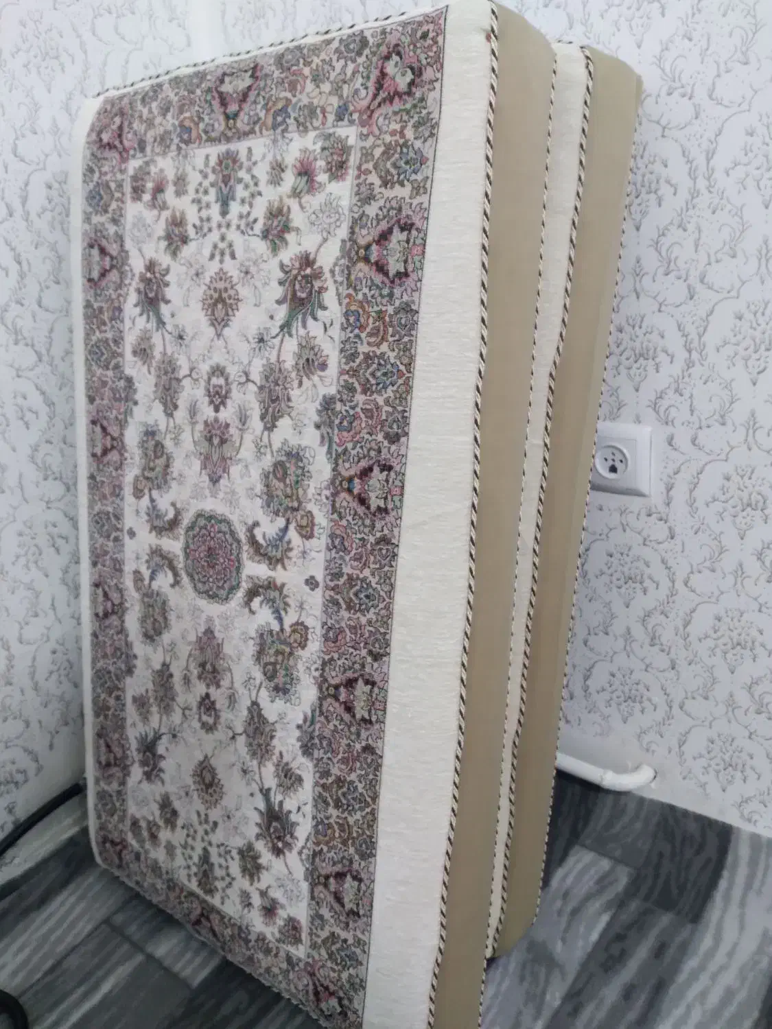 پشتی|پشتی|ارومیه, |دیوار