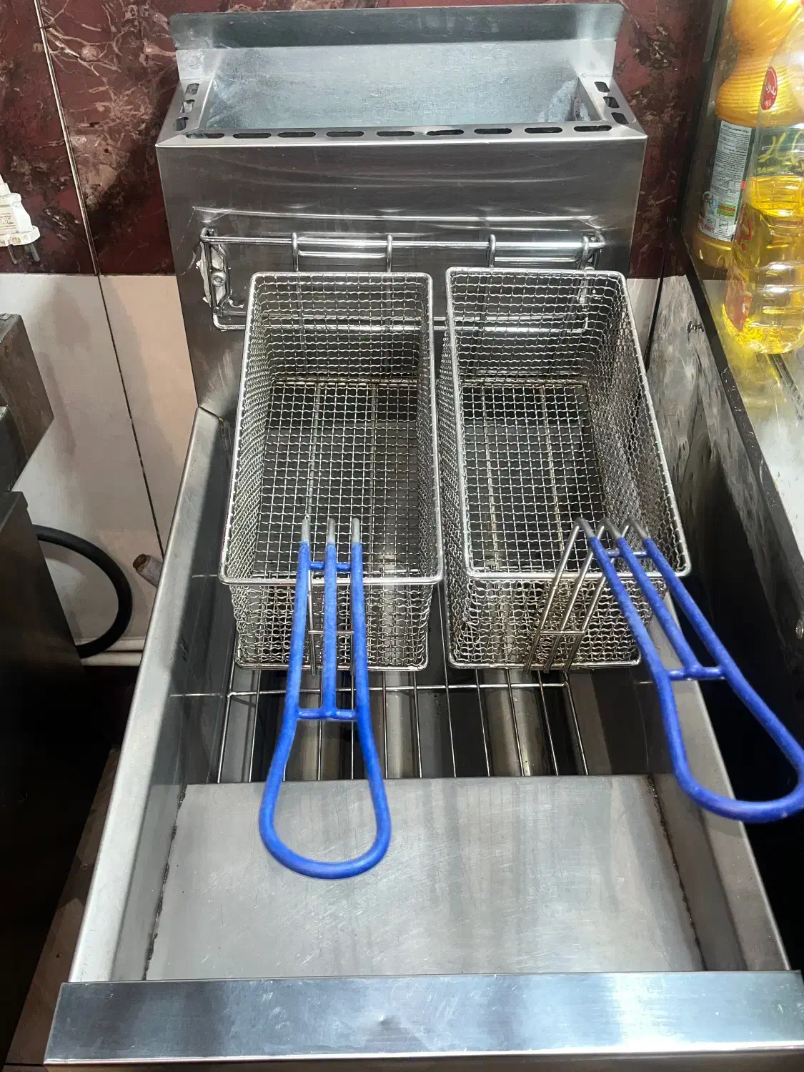 سرخ کنطرح دین|کافیشاپ و رستوران|تهران, ایران|دیوار