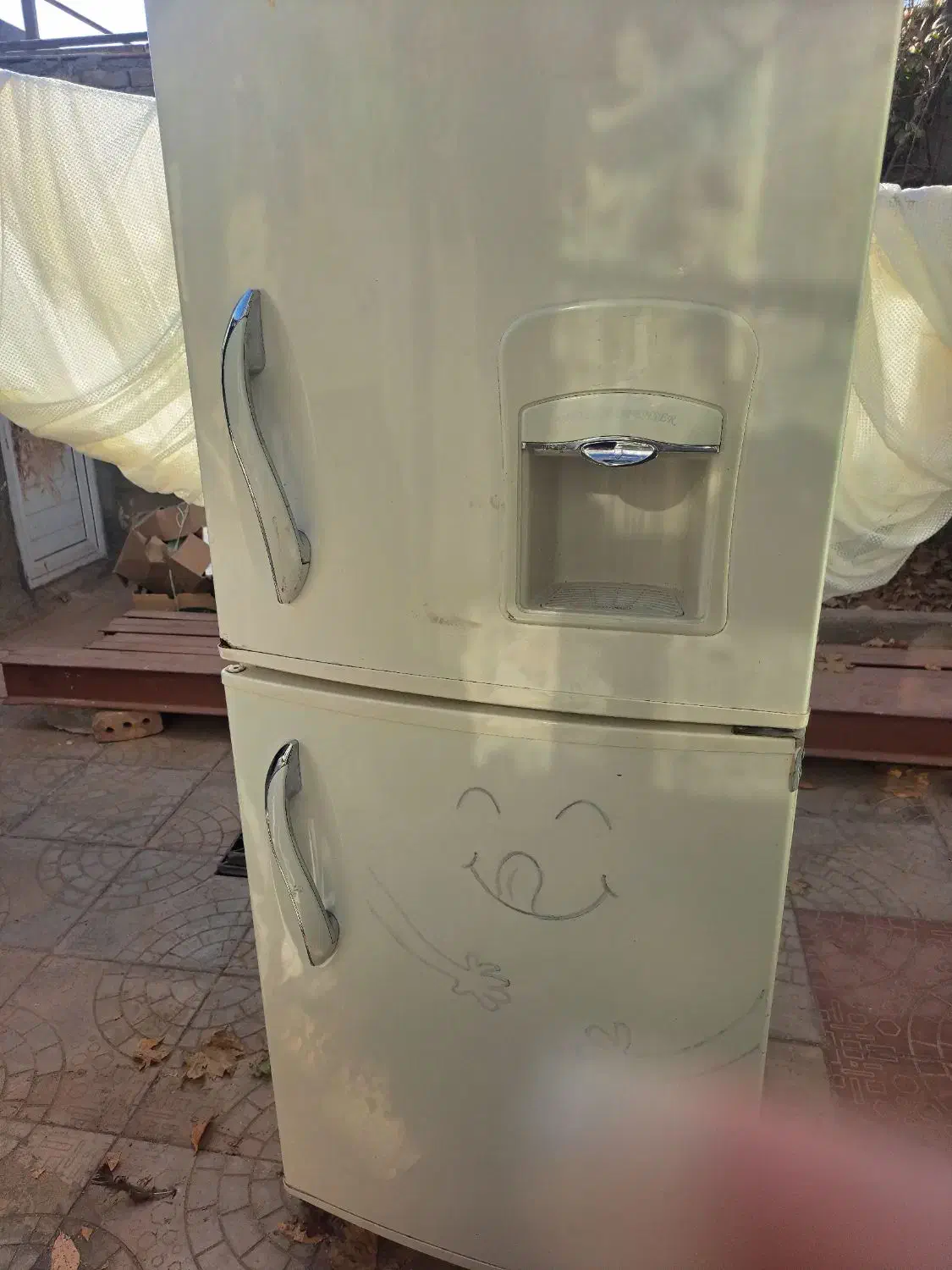 خرید‌انواع‌یخچال‌های‌خانگی‌ومغازه‌ای‌|یخچال و فریزر|تربت جام, میان جام|دیوار