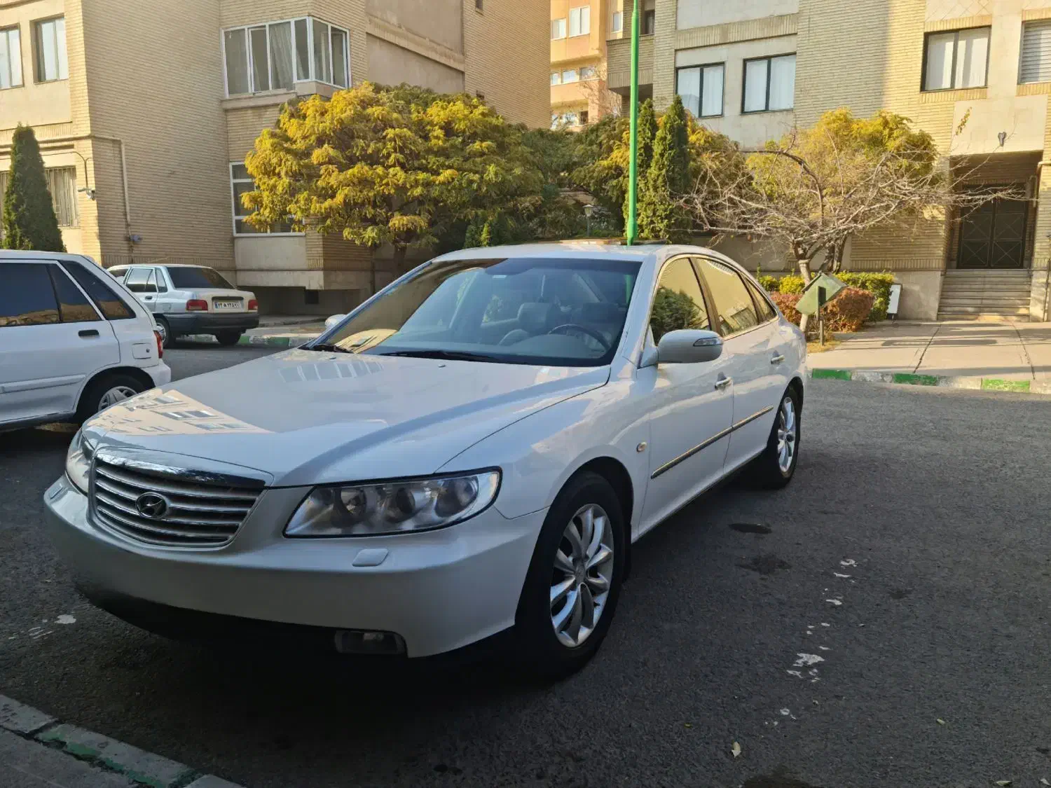 آزرا فول شرکتی فوق العاده و استثنایی|خودرو سواری و وانت|تهران, عباسآباد|دیوار